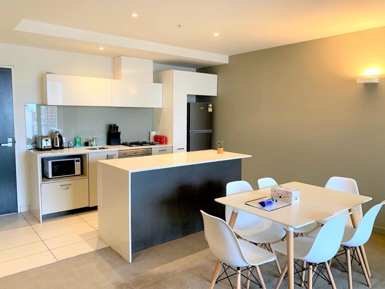 Readyset Apartments On Spencer Melbourne Bagian luar foto